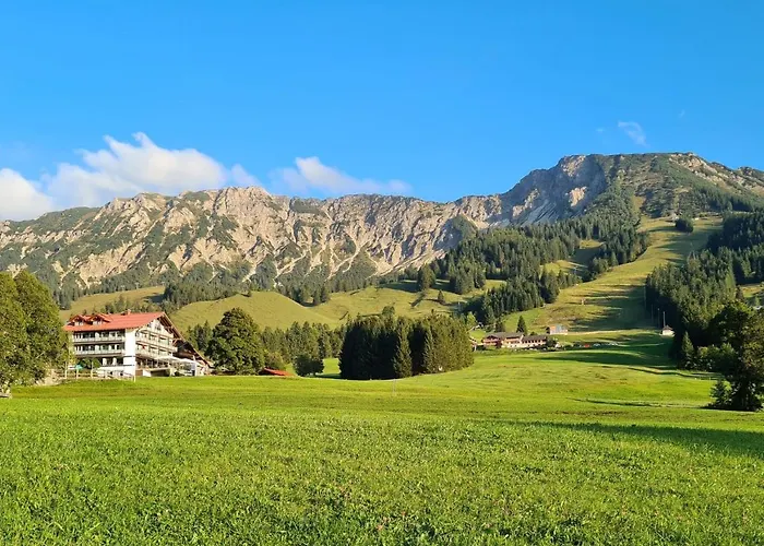 Bergzeit - & Hotel *