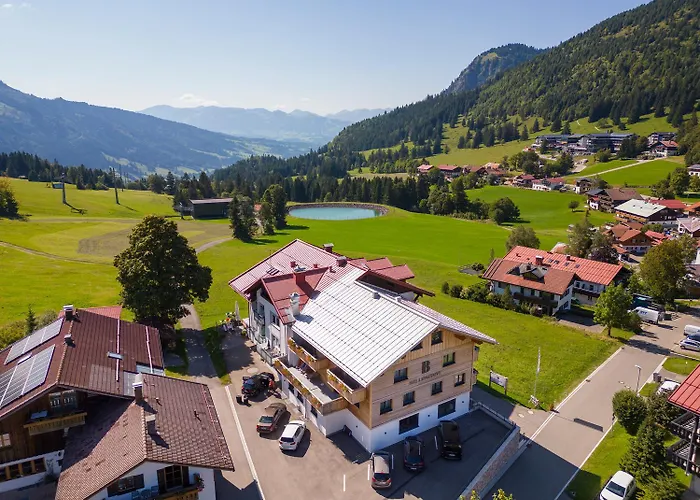 Bergzeit - & Hotel *
