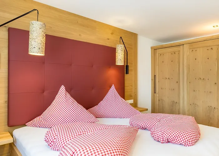 Bergzeit - & Hotel *