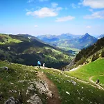 Hotel Bergzeit - & *