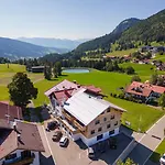 Bergzeit - & Hotel *